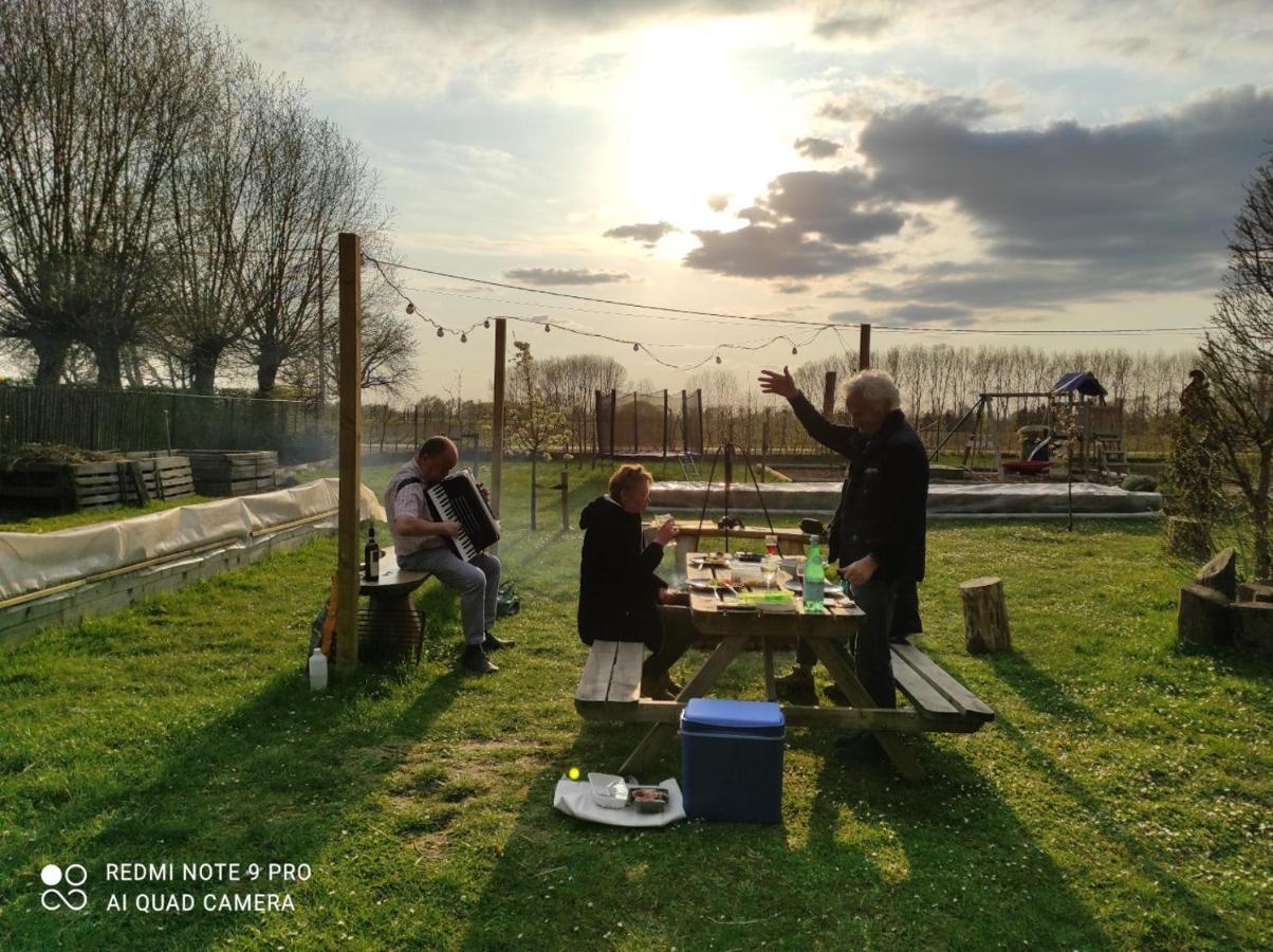 Heers De Smishoeve Met Kinderpret, Dieren En Wellness מראה חיצוני תמונה